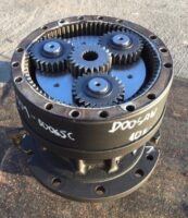 Reductor de rotire Doosan S140V