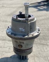 Reductor excavator Liebherr 944B - Piesă de schimb uzată