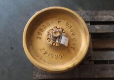 Roată de ghidaj idler pentru excavator Caterpillar 319C, cod 1686142