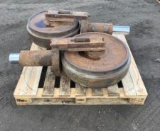Idler Liebherr R944B second hand