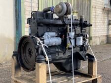 Motor Diesel Komatsu SAA6D114E-1