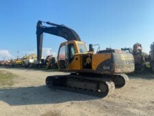 Dezmembrări Excavator Samsung SE210