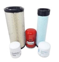 Set filtre motor Kubota D1803: Filtru de ulei, filtru de combustibil, filtru de aer Donaldson și Baldwin