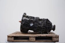 Cutie de viteze completă MAN ZF 12AS2130DD - Vizualizare laterală pe palet