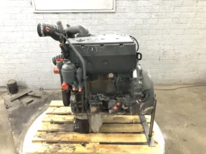 Motor mercedes-benz om 904 la – 140 cp, euro 2
