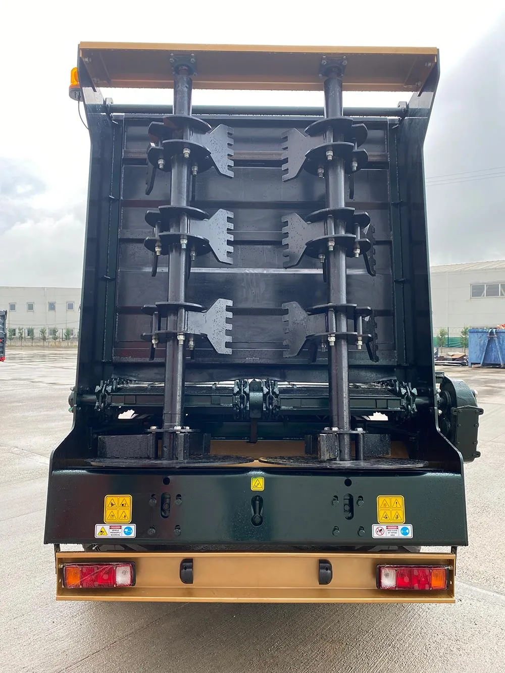 REMORCA IMPRASTIAT GUNOIUL PALAZGOLU 12 TONE