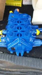 Distribuitor hidraulic miniexcavator komatsu pc30mr-5